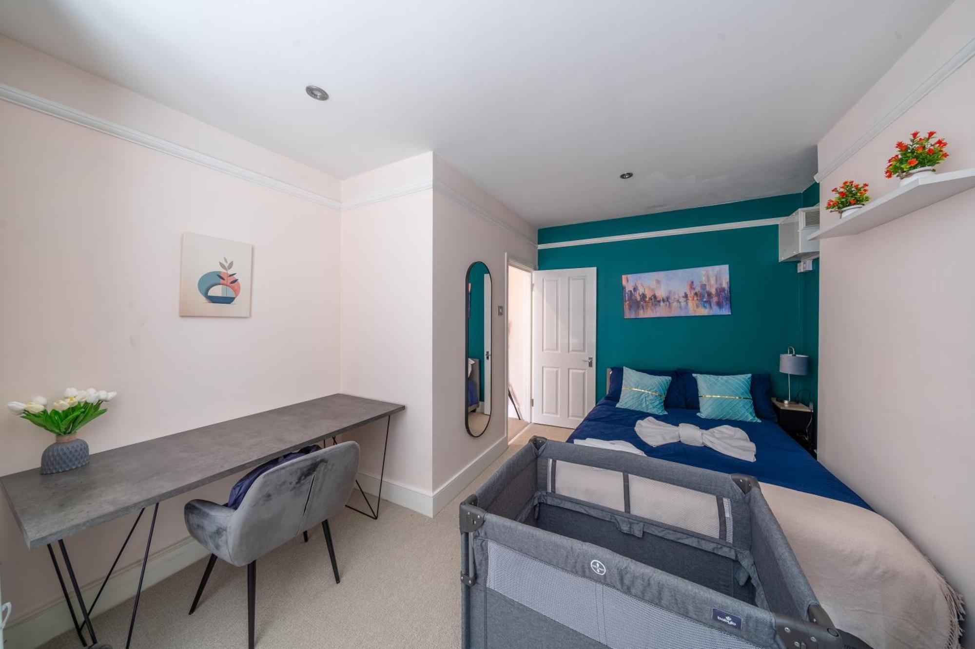 Beautiful 2 Bedroom With Private Garden In Wimbledon - Minutes From Central Londra Esterno foto